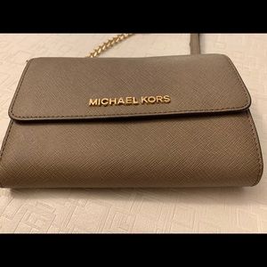 Michael Kors crossbody bag- like new